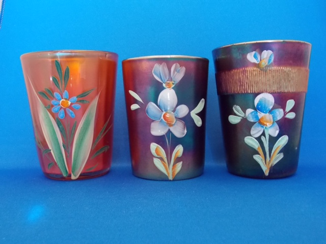 http://www.carnivalglassshowcase.com/mm5/graphics/00000001/greg-lockhart-enameled-tumblers-1.PNG